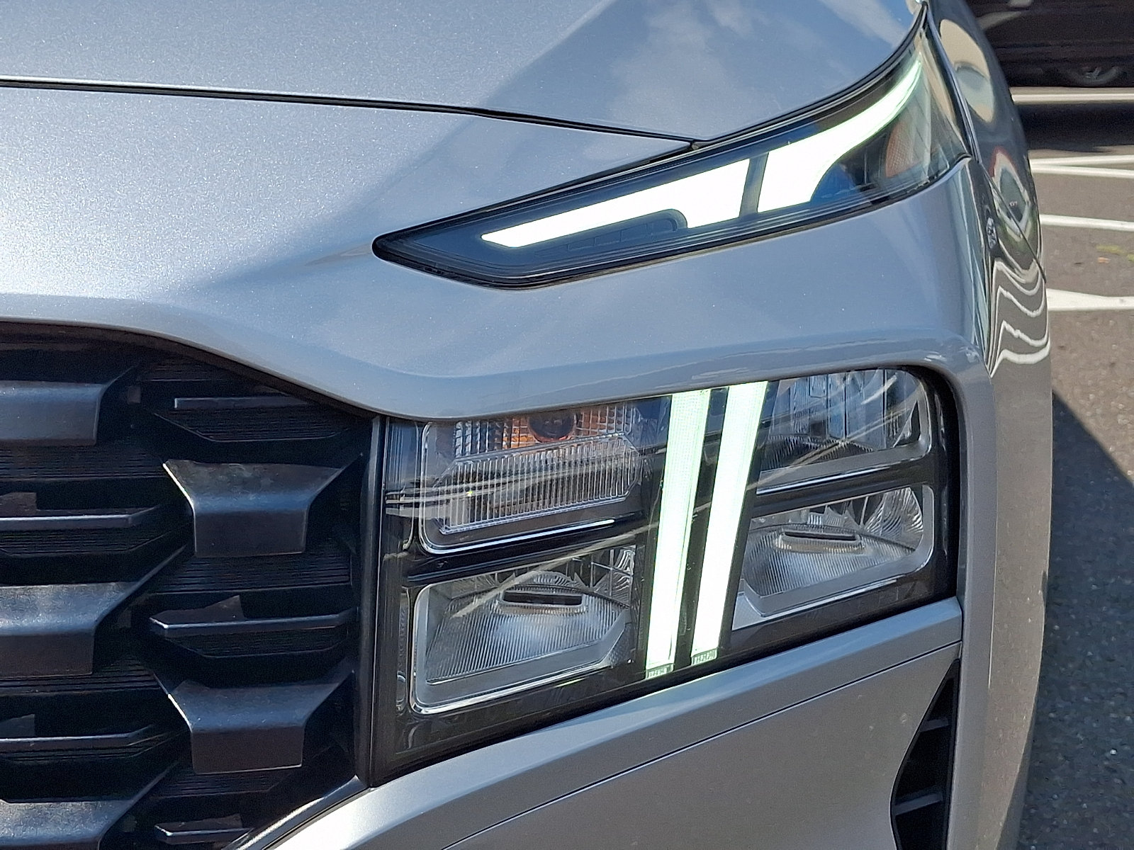 Certified 2023 Hyundai Santa Fe SEL AWD/4WD image 9
