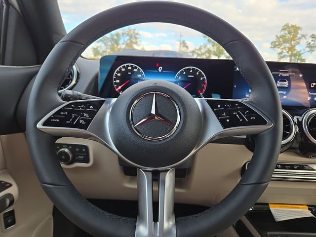Used 2026 Mercedes-Benz GLB 250 4MATIC image 18