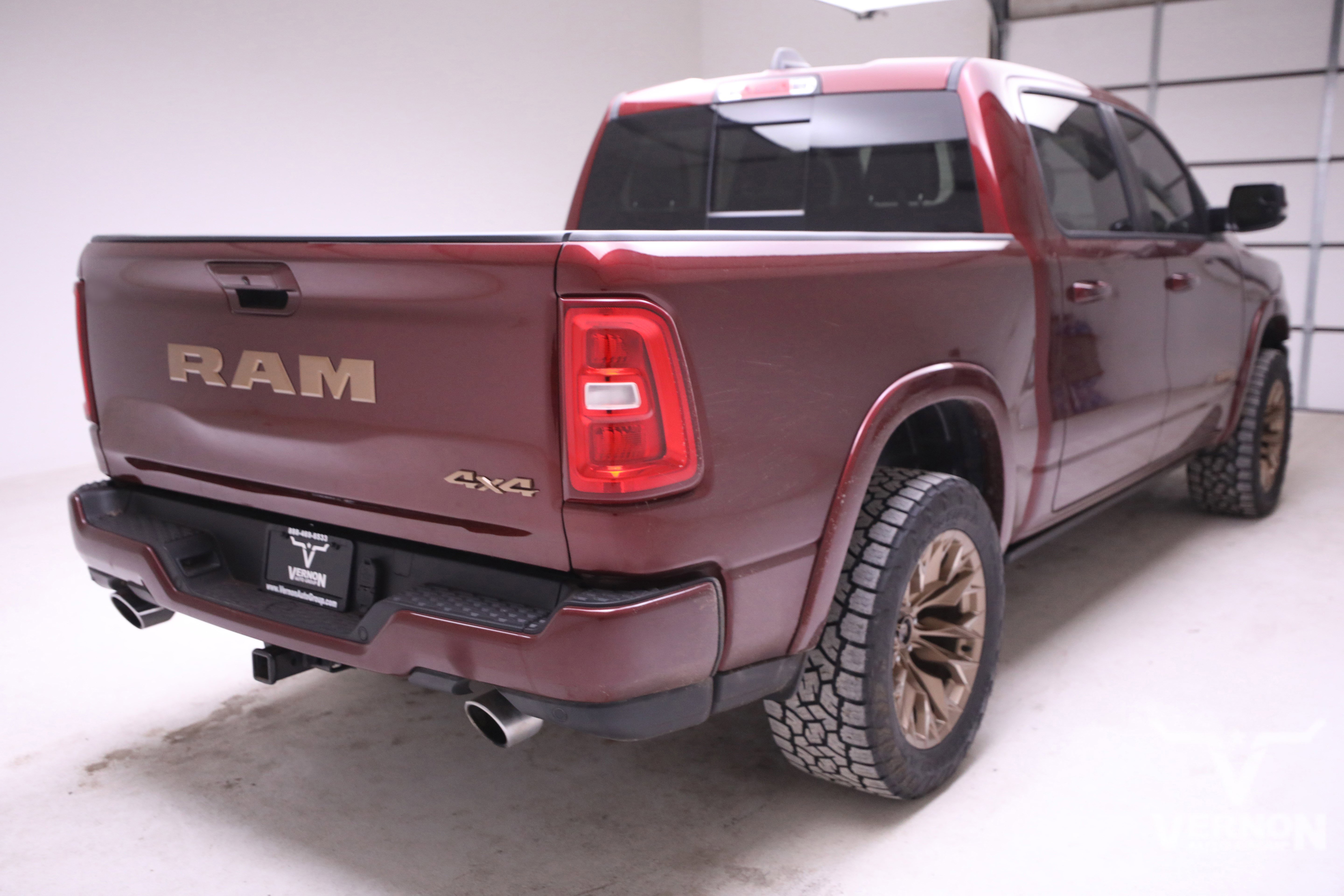 Used 2025 RAM 1500 Laramie w/ Laramie Southwest Edition image 5
