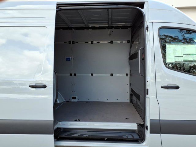New 2026 Mercedes-Benz Sprinter 2500 image 22