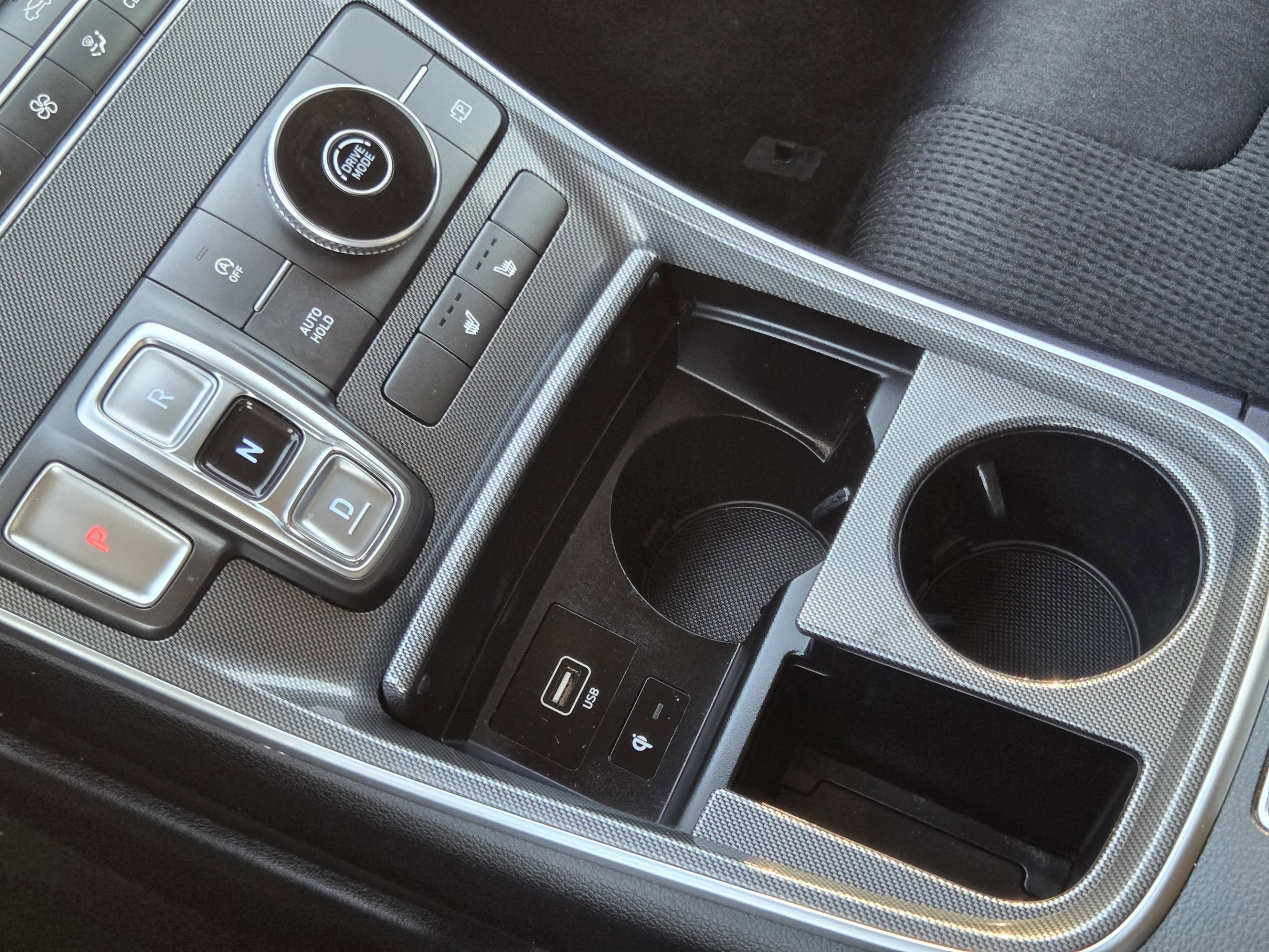 Used 2022 Hyundai Santa Fe XRT FWD image 16