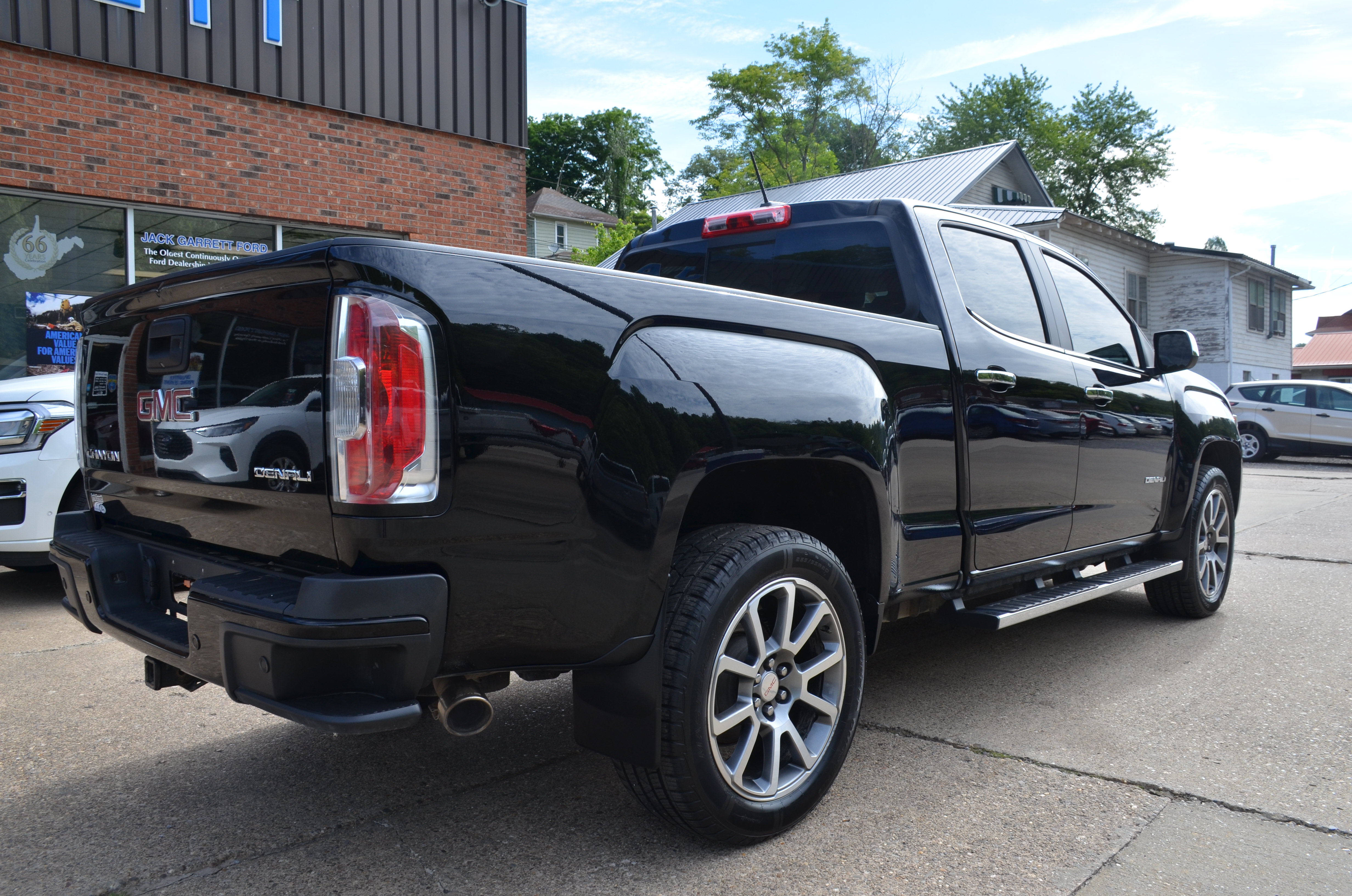 Used 2020 GMC Canyon Denali AWD/4WD image 4