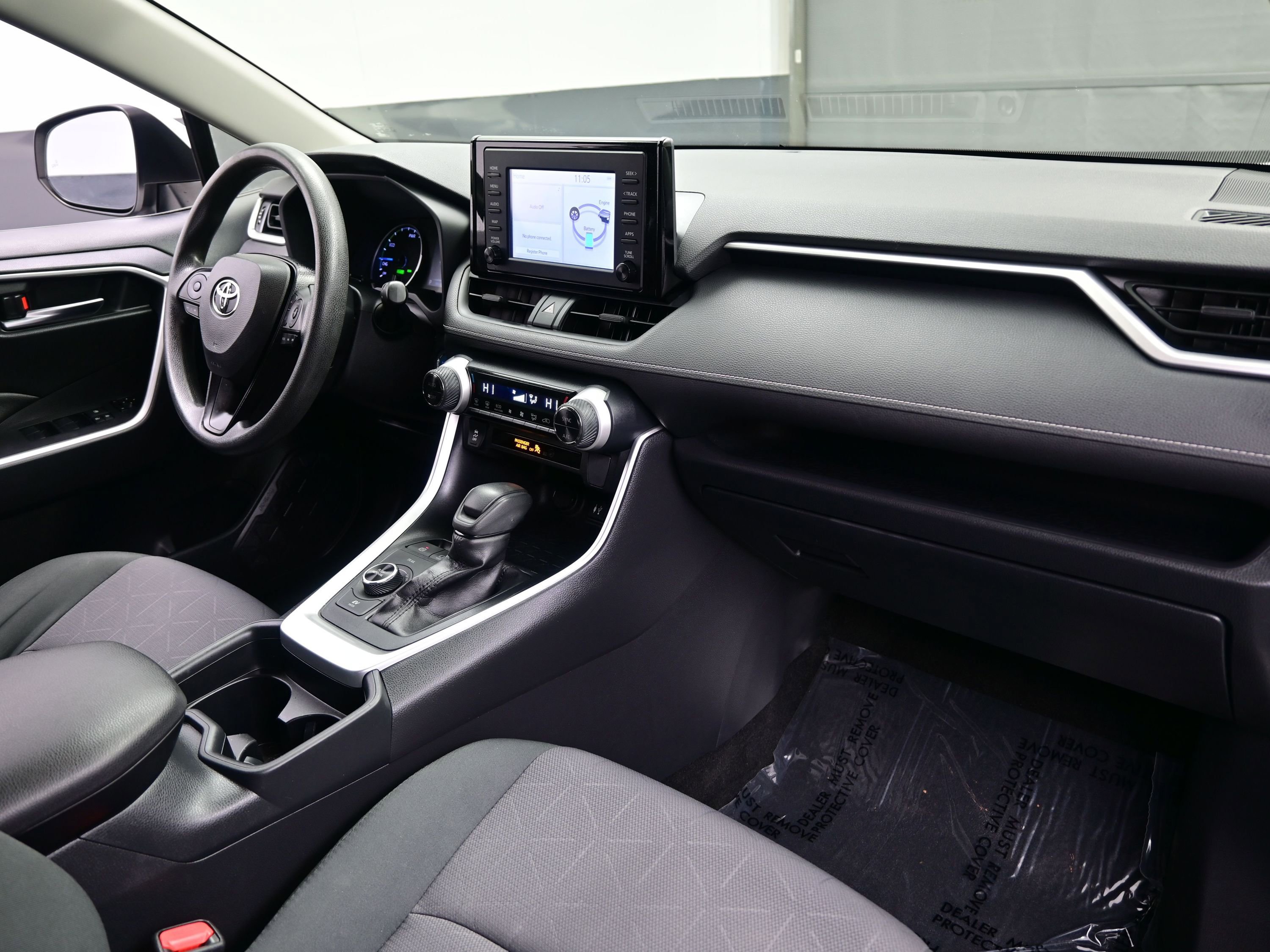 Used 2019 Toyota RAV4 XLE w/ Carpet Mat Package image 14