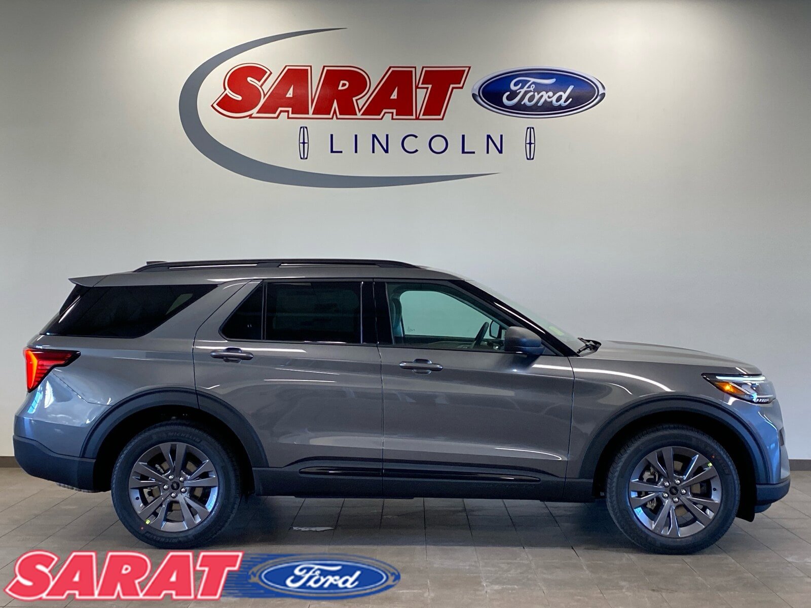 New 2026 Ford Explorer Active w/ Active Comfort Package AWD/4WD image 8
