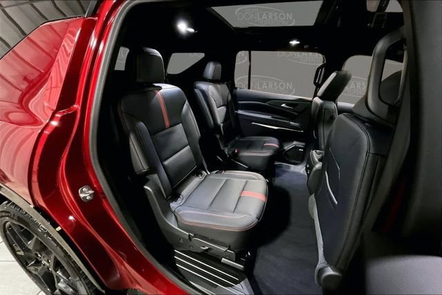 New 2026 Chevrolet Traverse RS AWD/4WD image 13
