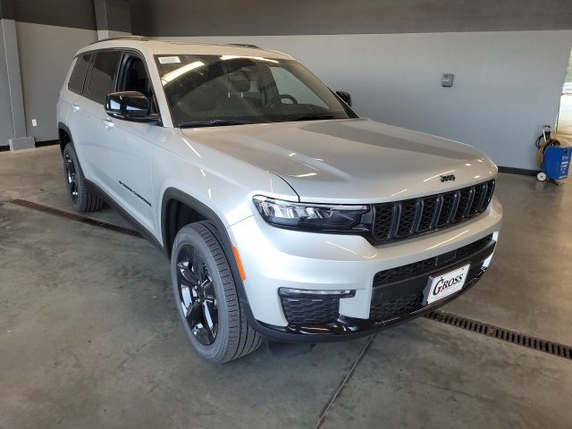 New 2025 Jeep Grand Cherokee L Limited w/ Black Appearance Package image 2