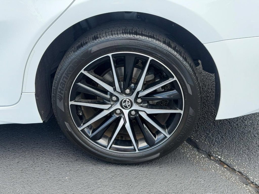 Certified 2024 Toyota Camry SE FWD image 9
