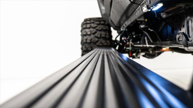 Used 2025 Jeep Gladiator Sport image 16