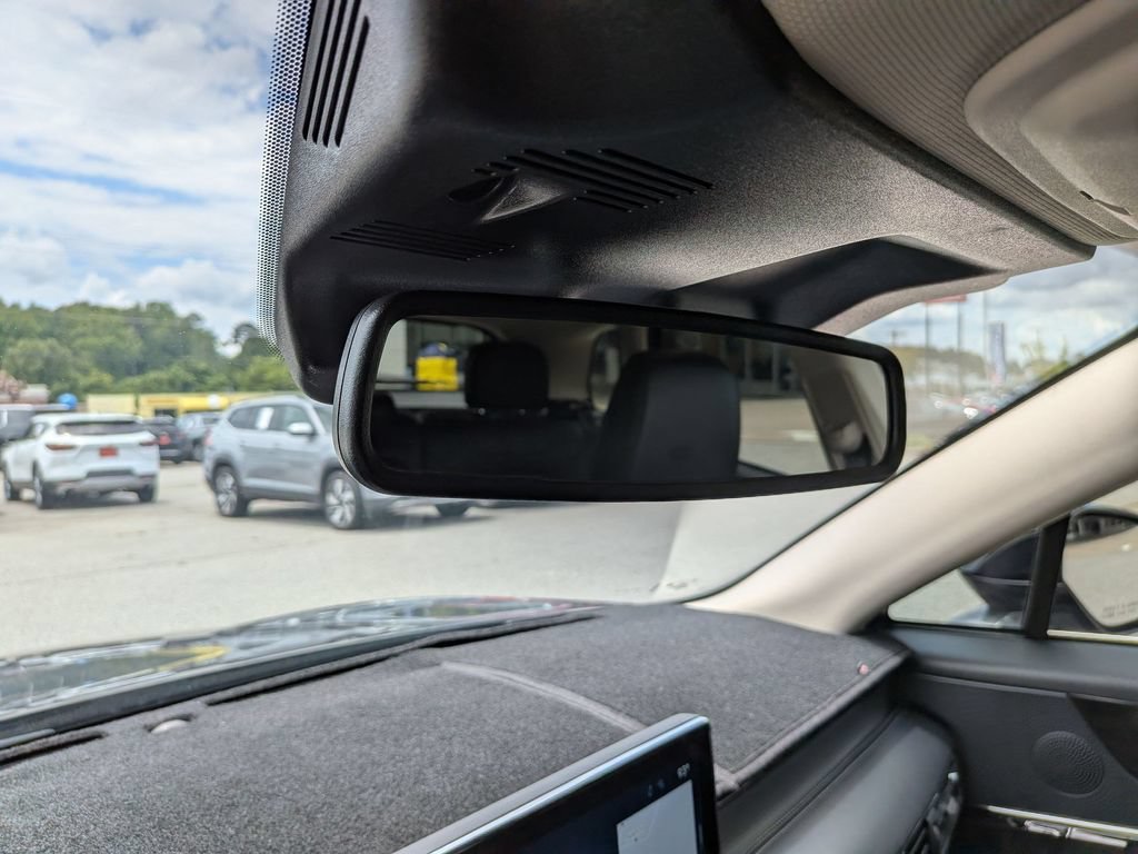 Used 2023 Lincoln Corsair AWD w/ Towing Package image 27