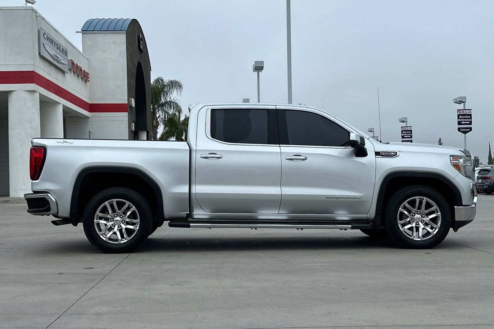 Used 2020 GMC Sierra 1500 SLT w/ SLT Premium Package image 7