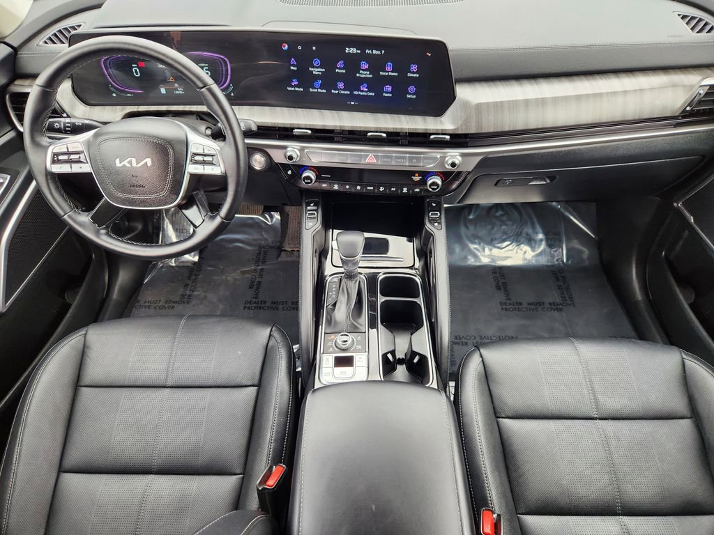 Certified 2025 Kia Telluride EX w/ EX Captain's Chair Package image 13