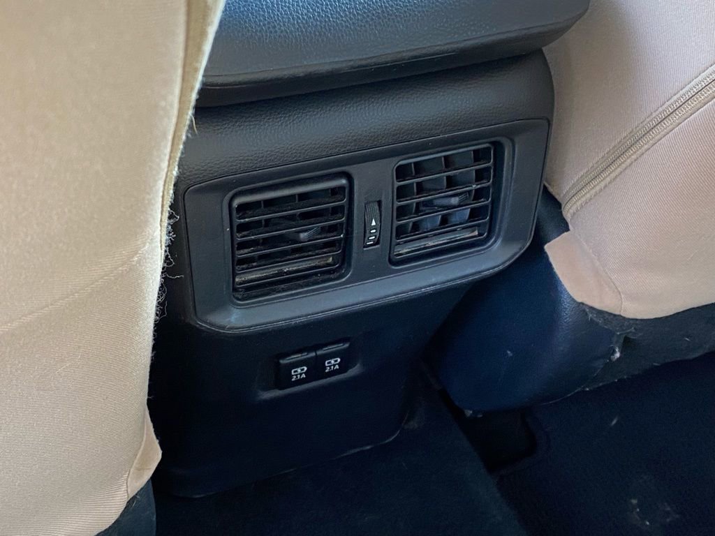 Used 2019 Toyota RAV4 XLE w/ Convenience Package image 27