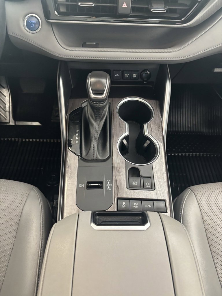 Certified 2021 Toyota Highlander Platinum image 21