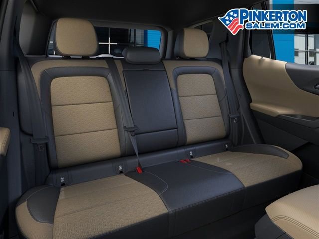New 2025 Chevrolet Equinox ACTIV w/ Safety and Technology Package image 17