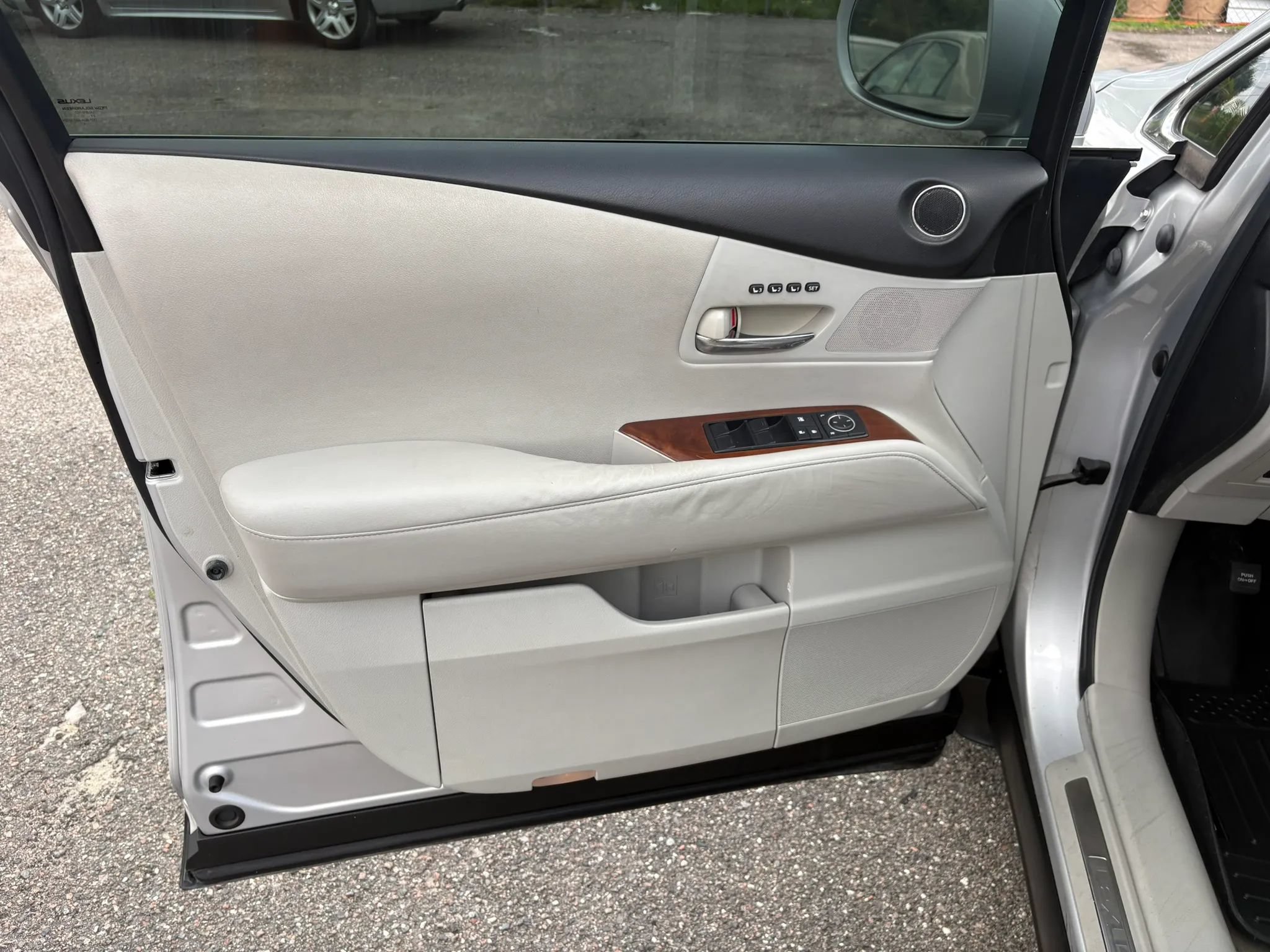 Used 2010 Lexus RX 350 2WD image 9
