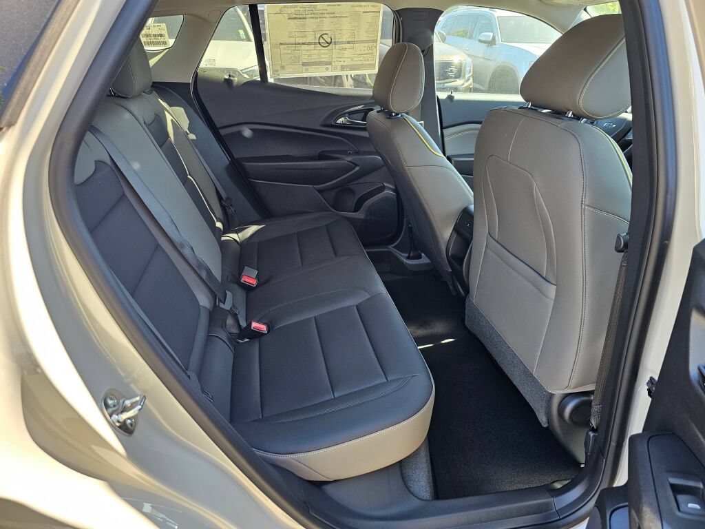 New 2026 Chevrolet Trax ACTIV w/ Driver Confidence Package FWD image 26