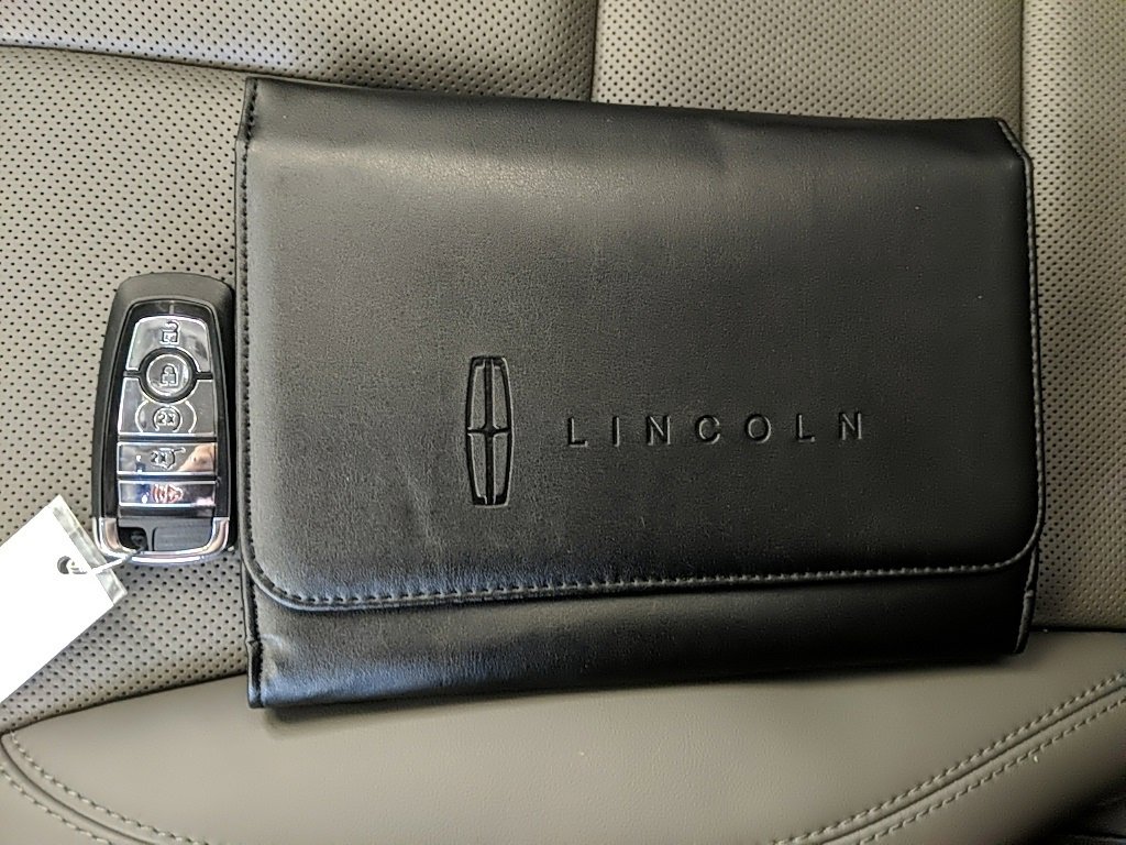 Used 2024 Lincoln Corsair Reserve w/ Equipment Group 201A image 26