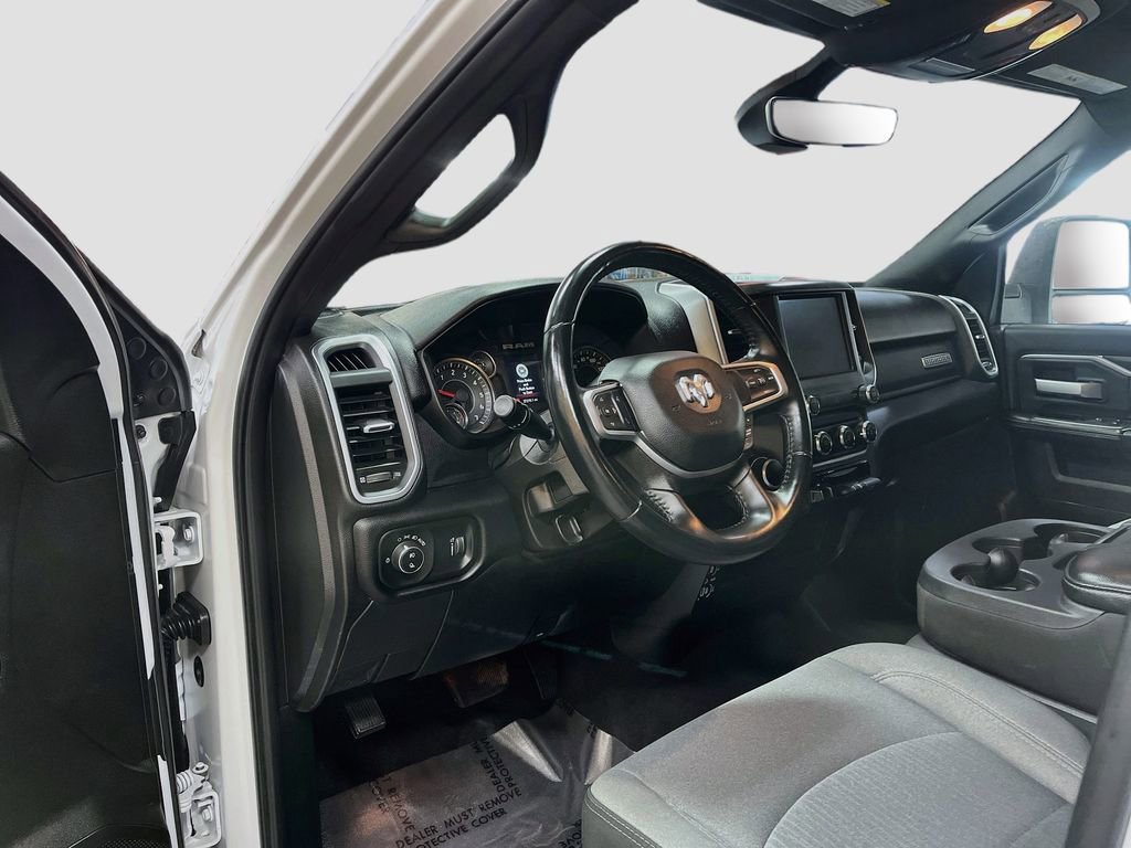 Used 2024 RAM 2500 Big Horn AWD/4WD image 9