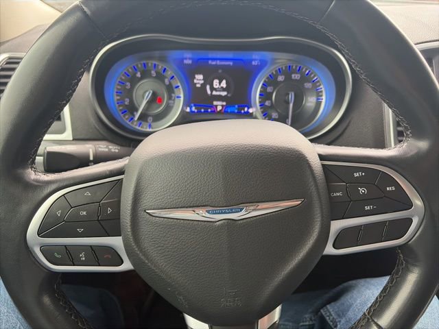 Used 2021 Chrysler 300 Touring L image 21