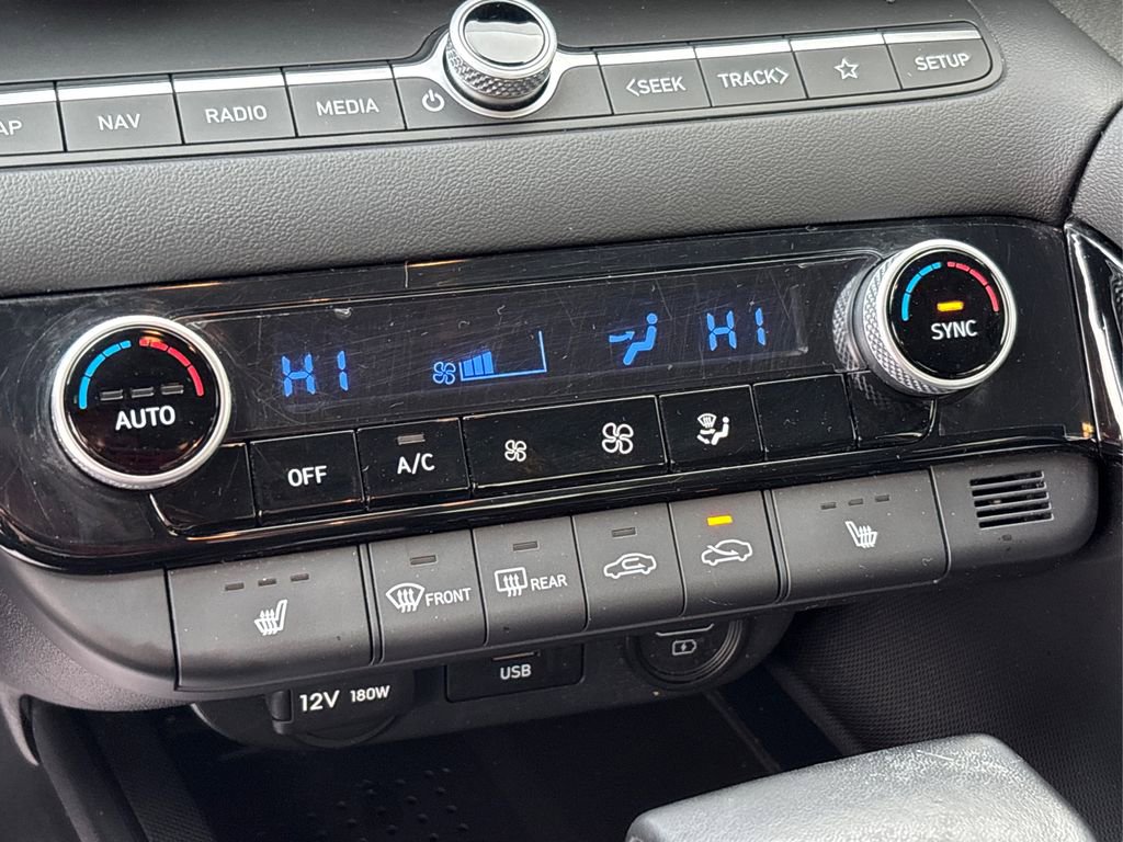 Used 2023 Hyundai Elantra SEL w/ Convenience Package image 28