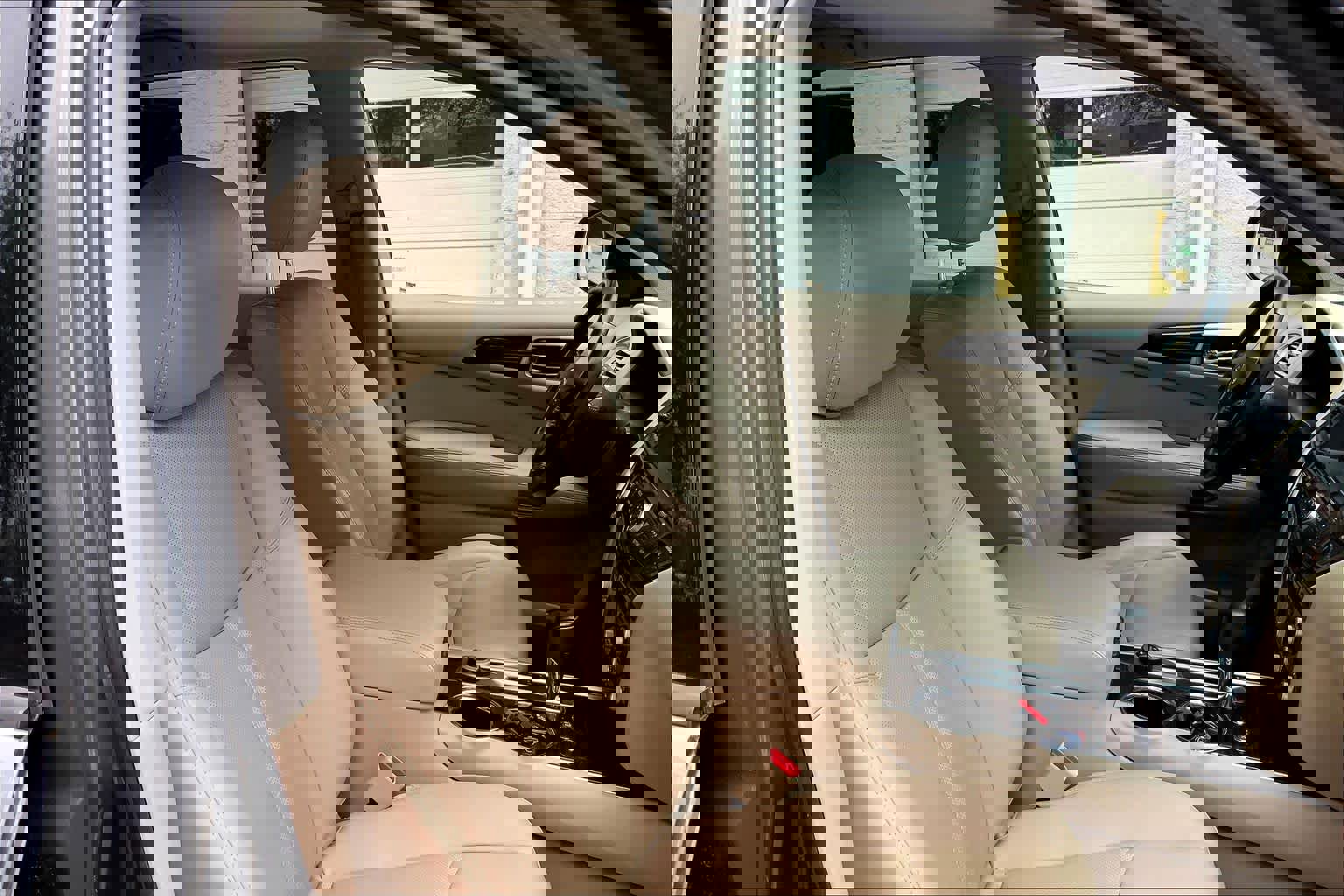 Used 2016 Nissan Pathfinder Platinum w/ Cargo Package image 8