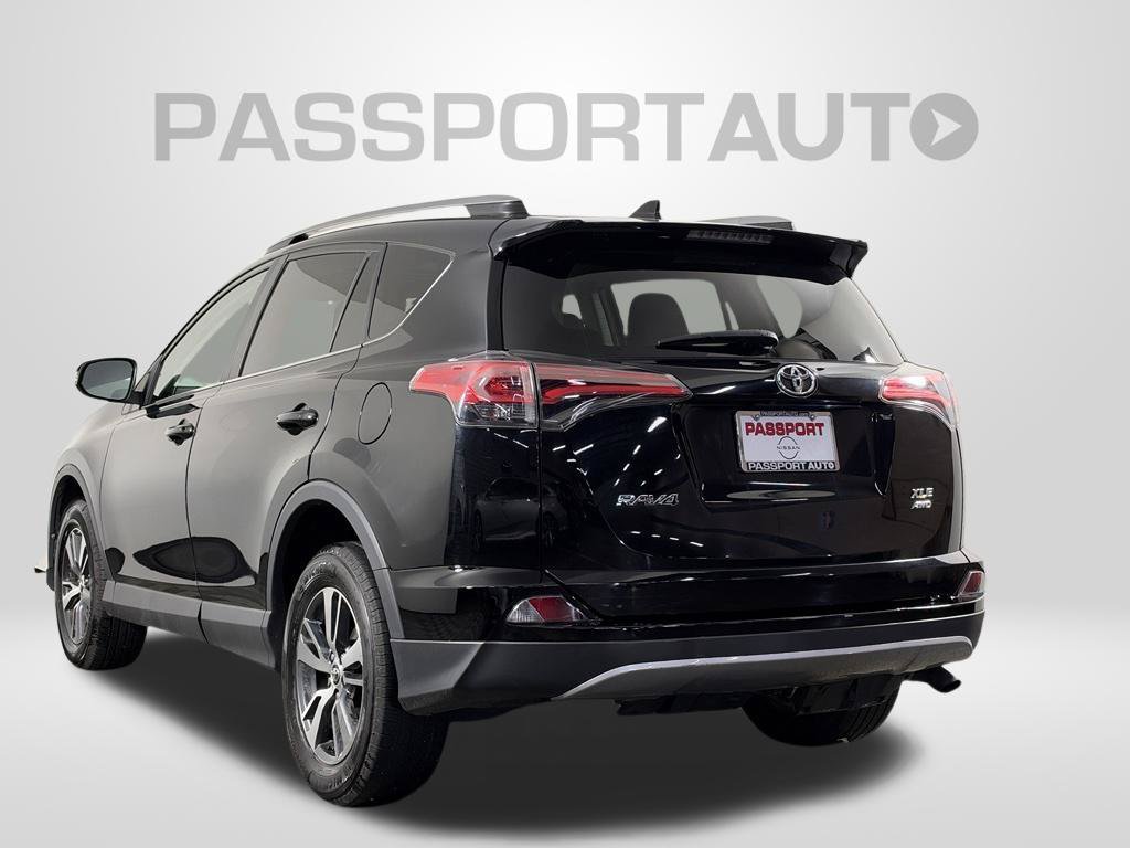 Used 2018 Toyota RAV4 XLE w/ Plus Extra Value Package AWD/4WD image 5