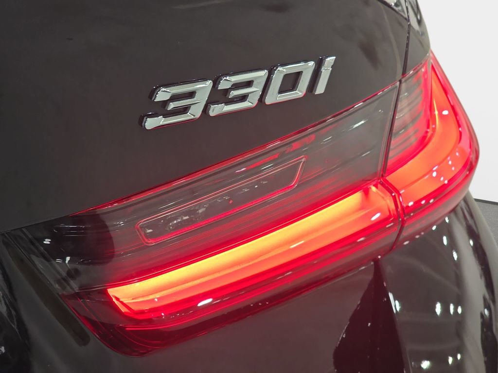 Certified 2024 BMW 330i Sedan w/ Convenience Package image 27