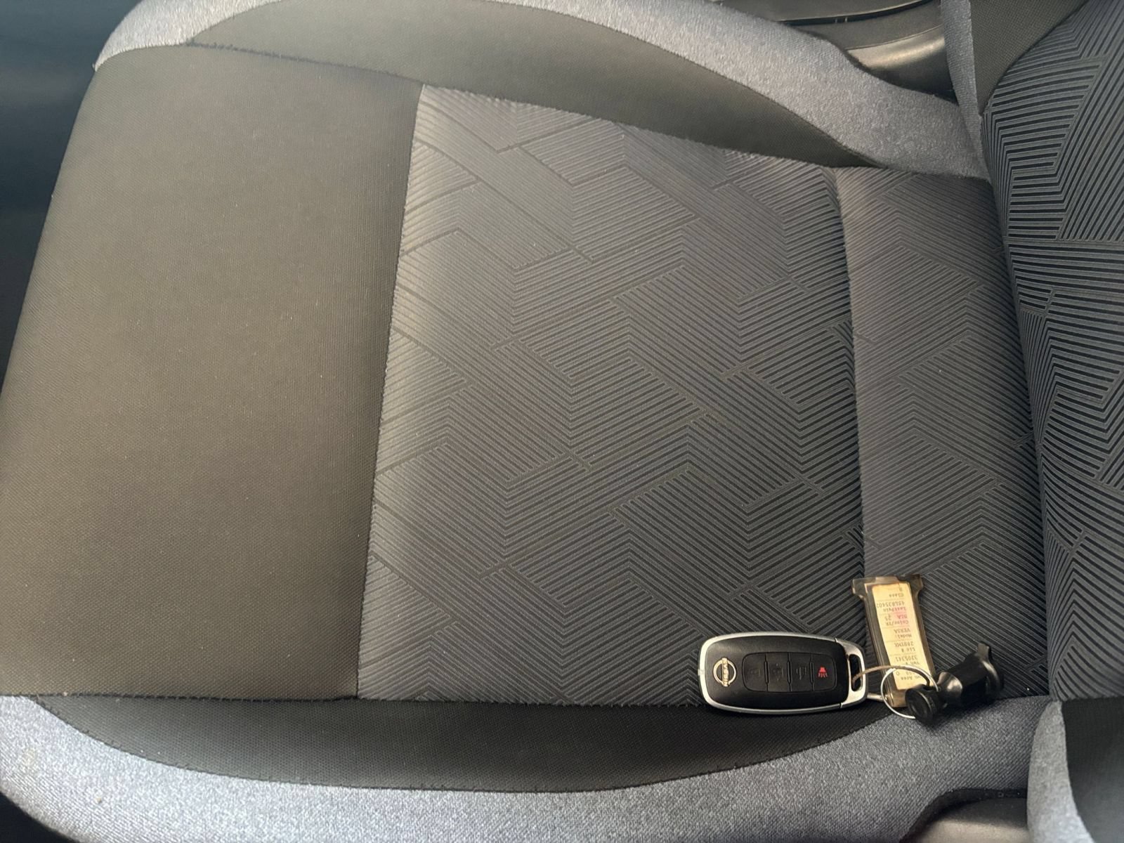 Used 2025 Nissan Versa SV FWD image 20