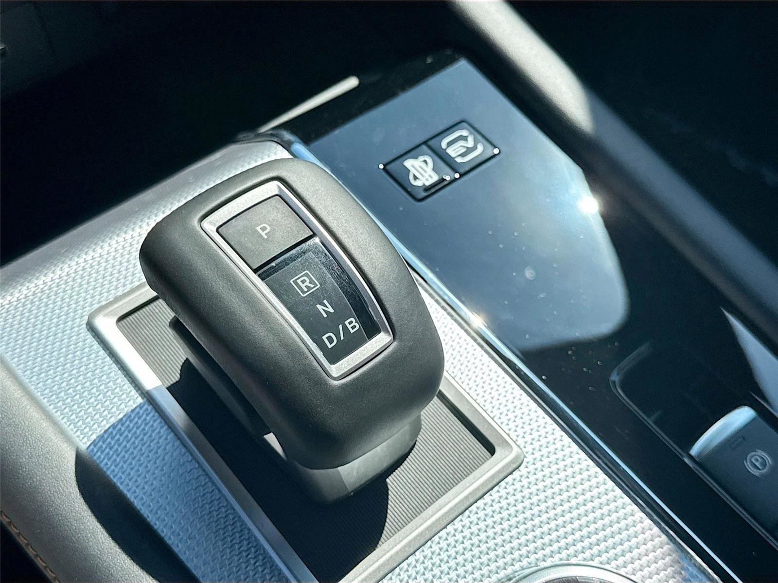 New 2025 Mitsubishi Outlander SEL image 17