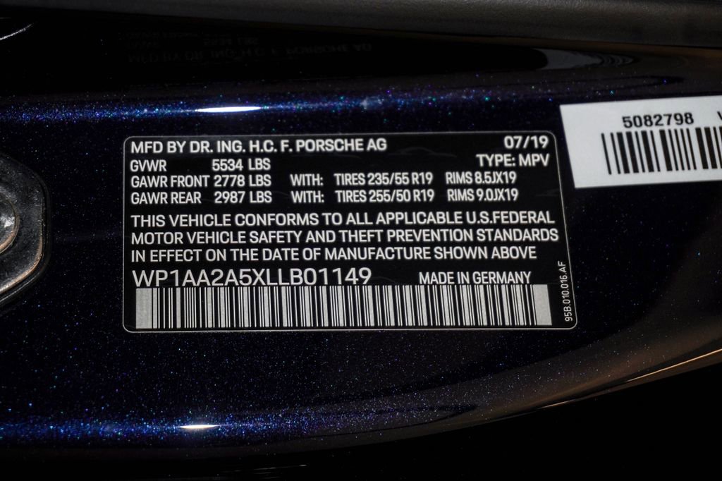 Used 2020 Porsche Macan image 30