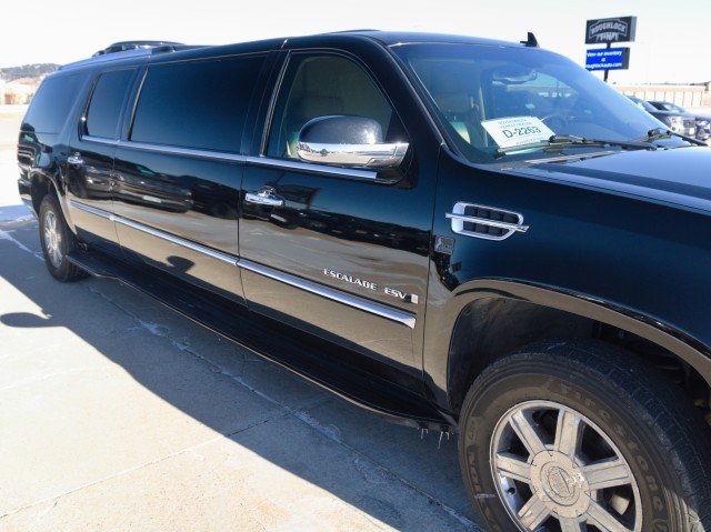 Used 2009 Cadillac Escalade ESV AWD w/ Livery Package image 10