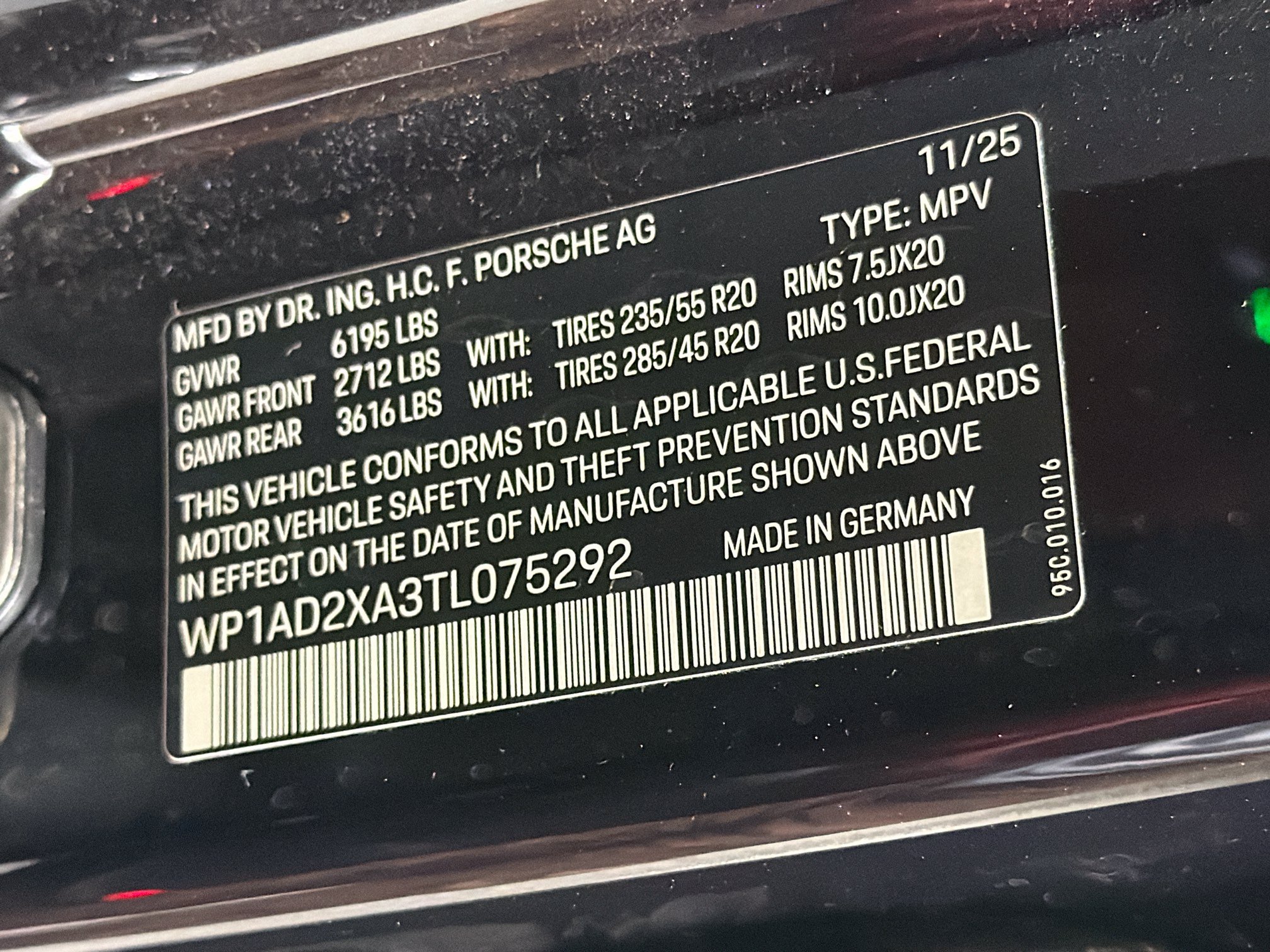 Certified 2026 Porsche Macan Electric RWD image 45