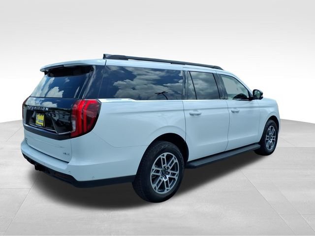 Used 2025 Ford Expedition Max Active AWD/4WD image 9