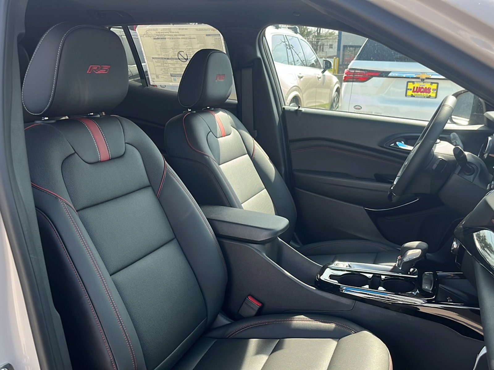 New 2026 Chevrolet Trax RS w/ Sunroof Package FWD image 16