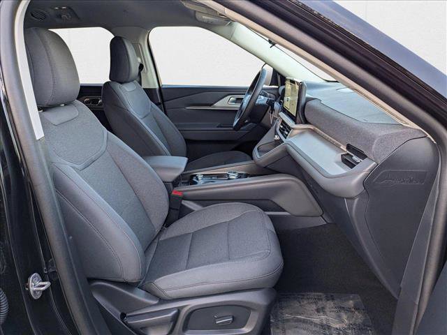 New 2025 Ford Explorer Active image 14