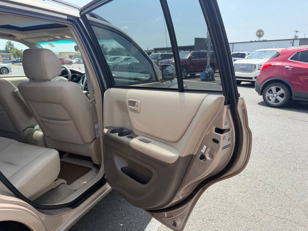 Used 2004 Toyota Highlander 2WD image 30