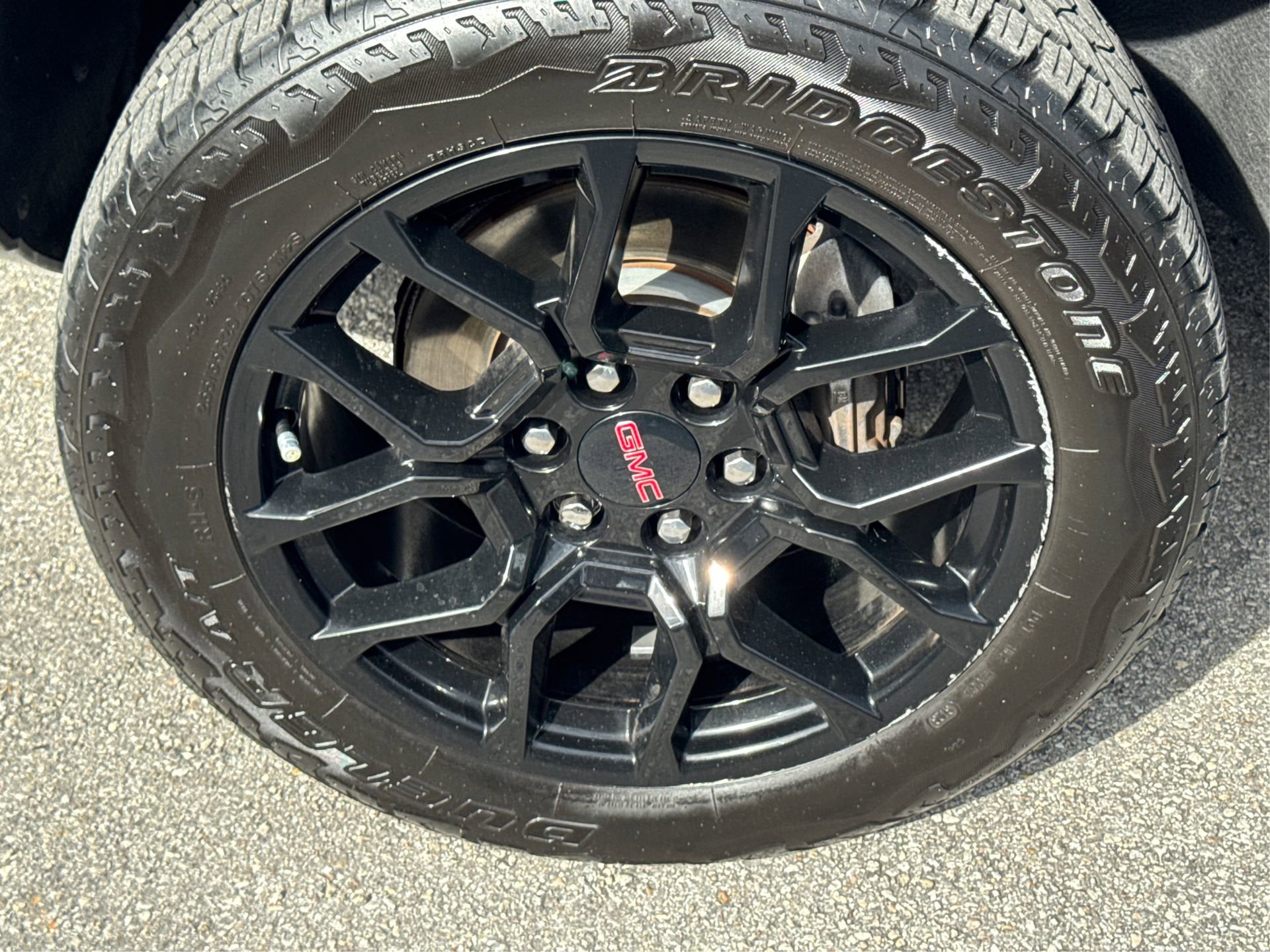 Used 2024 GMC Canyon Denali w/ LPO, Denali Black Edition image 15