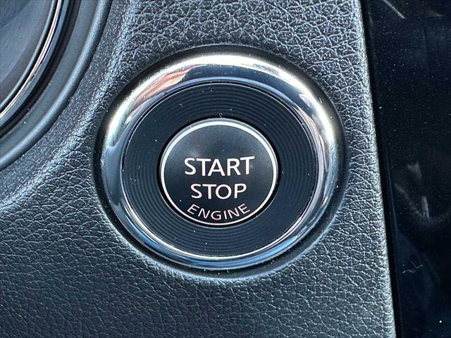 Used 2019 Nissan Rogue SV w/ Premium Package image 37