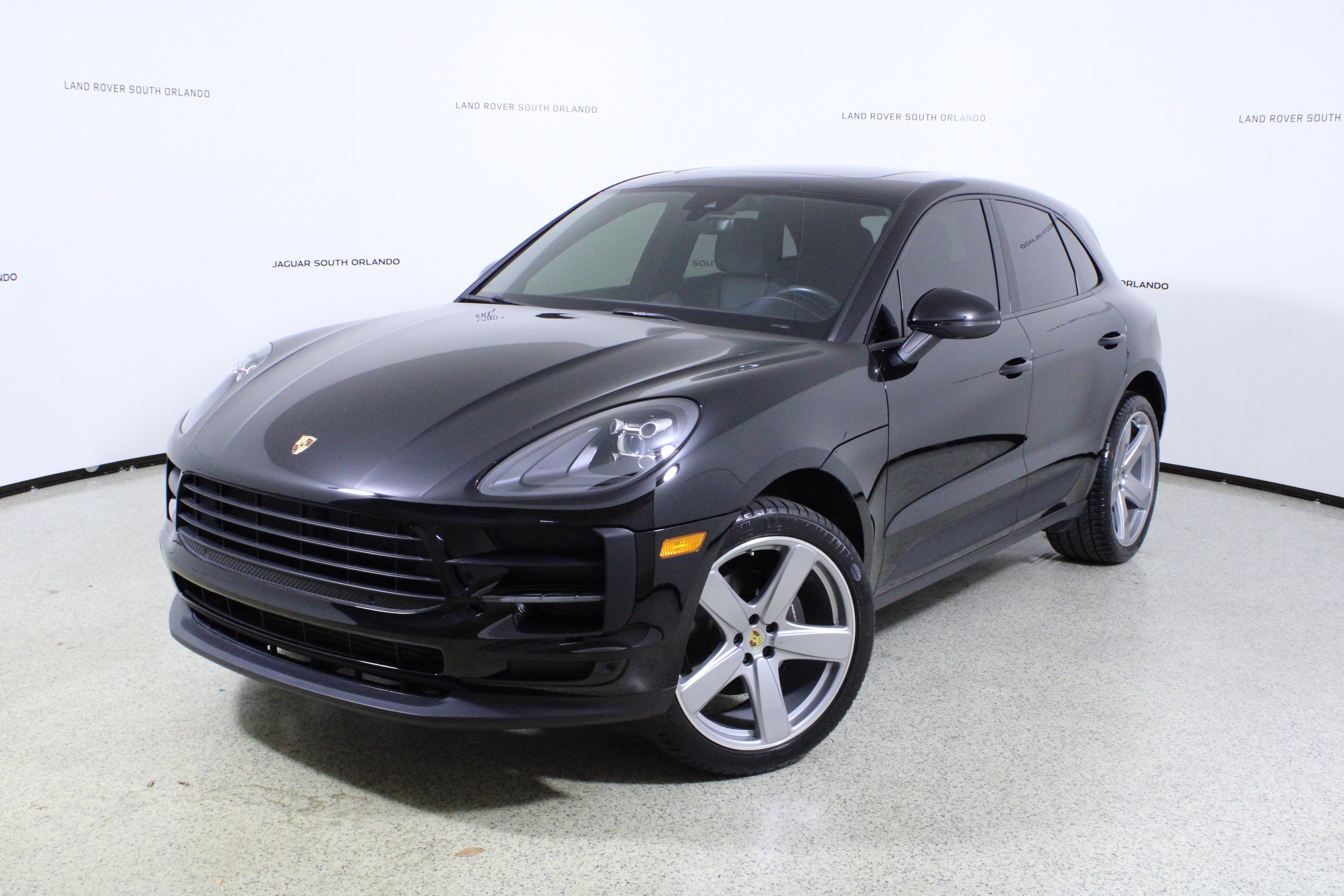 Used 2020 Porsche Macan image 1