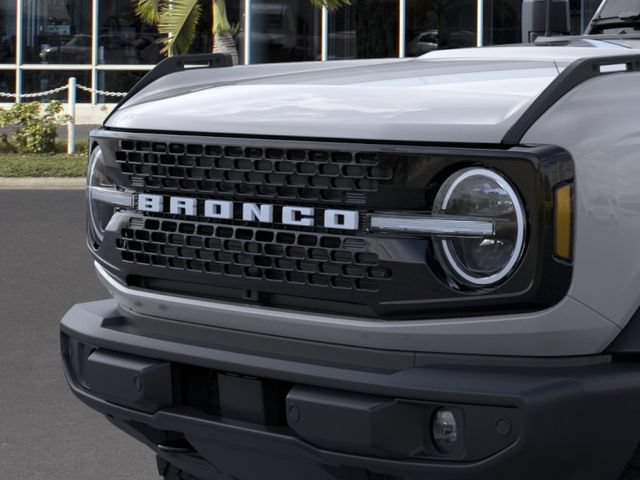New 2026 Ford Bronco Outer Banks w/ Black Appearance Package AWD/4WD image 19