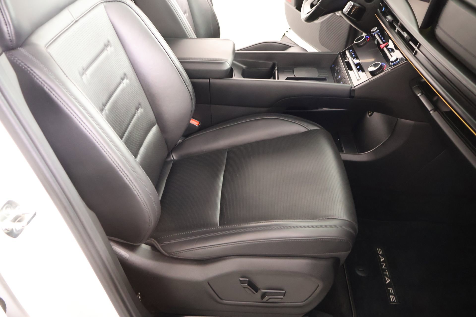 Used 2024 Hyundai Santa Fe Calligraphy AWD/4WD image 14