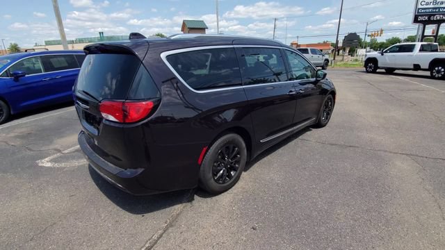 Used 2018 Chrysler Pacifica Touring-L Plus FWD image 8