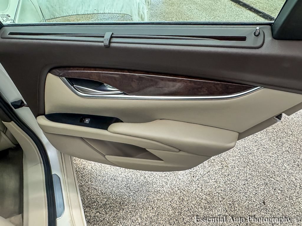 Used 2013 Cadillac XTS Premium AWD/4WD image 25