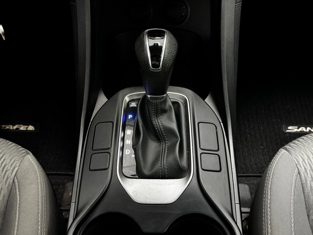 Used 2017 Hyundai Santa Fe SE image 19