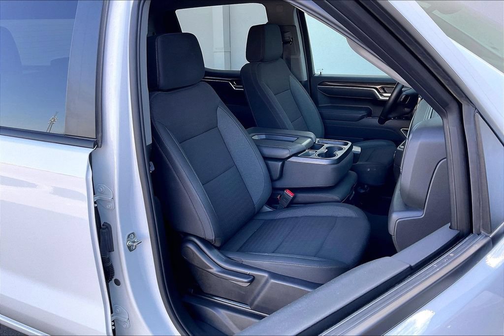 Used 2026 Chevrolet Silverado 1500 RST AWD/4WD image 7