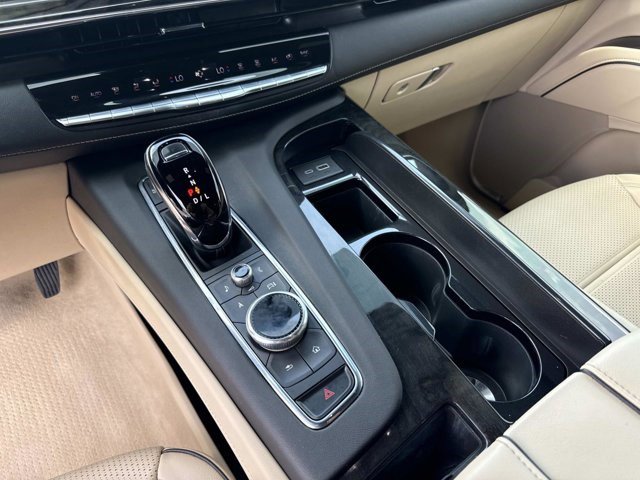 Used 2023 Cadillac Escalade Premium Luxury AWD/4WD image 20