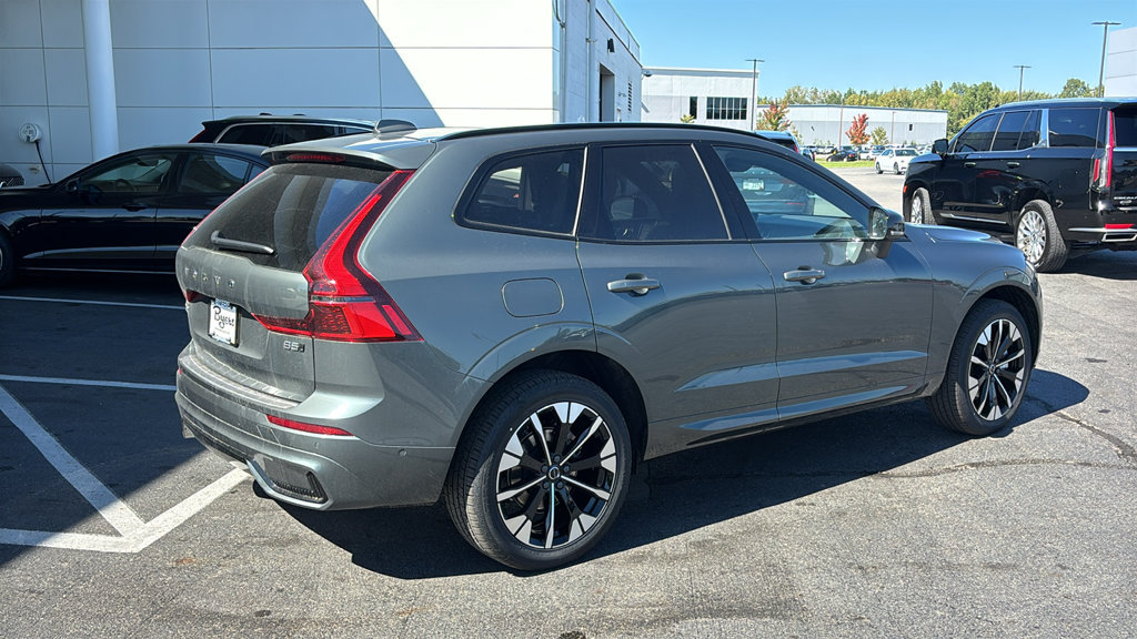 New 2027 Volvo XC60 B5 Plus AWD/4WD image 28