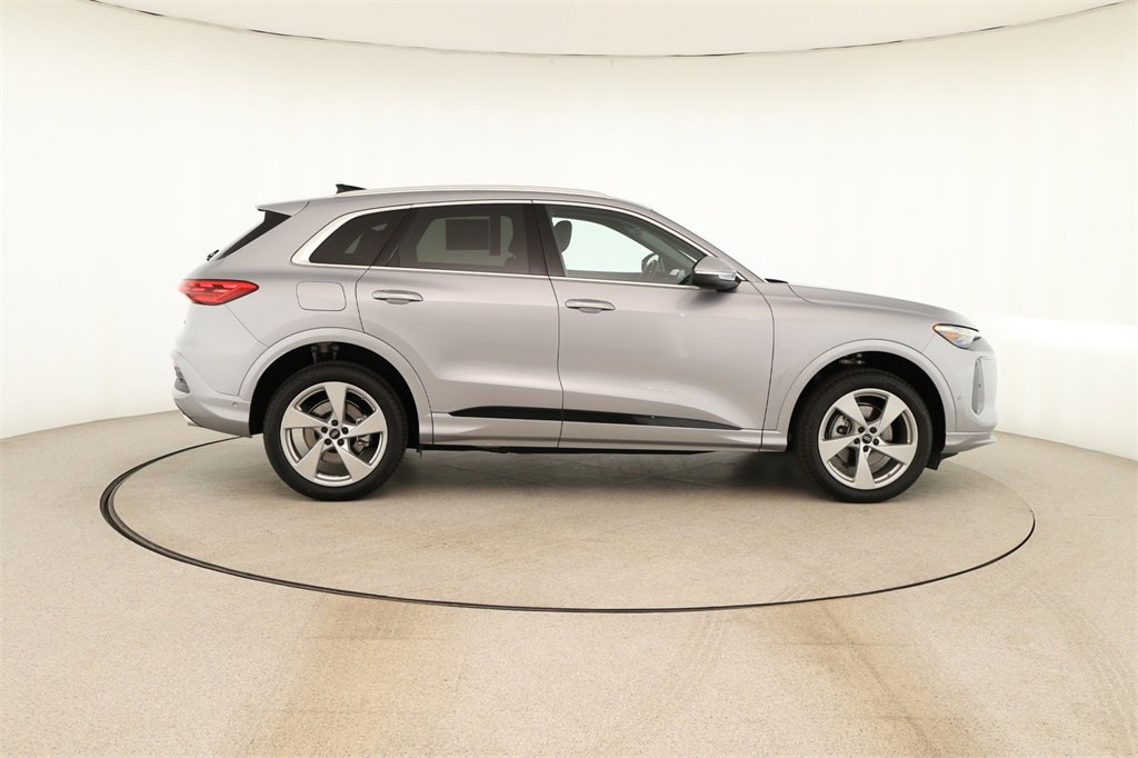 New 2025 Audi Q5 Premium Plus image 8
