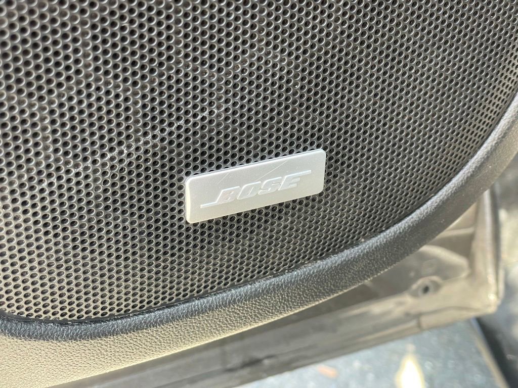 Used 2019 GMC Acadia SLT w/ LPO, Floor Liner Package AWD/4WD image 15