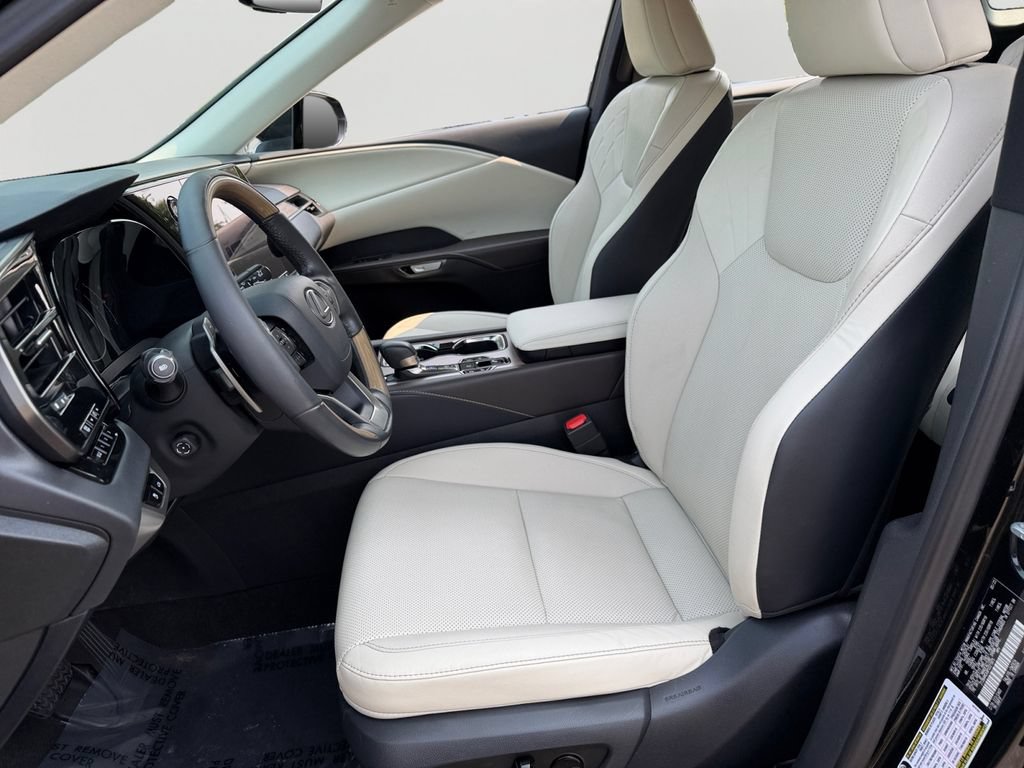 Used 2023 Lexus RX 350 Premium w/ Accessory Package AWD/4WD image 14